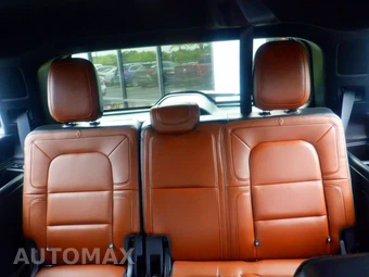 2022 Lincoln Navigator Reserve – miniatura 10