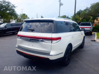 2022 Lincoln Navigator Reserve – miniatura 15