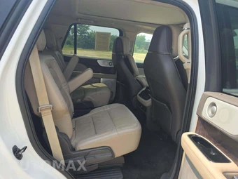 2022 Lincoln Navigator Reserve – miniatura 14