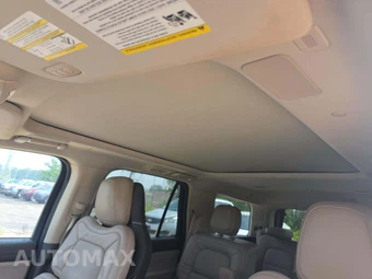 2022 Lincoln Navigator Reserve – miniatura 8