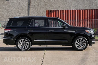 2022 Lincoln Navigator Standard - miniatura 10
