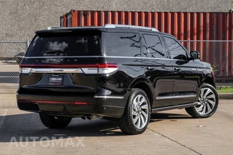 2022 Lincoln Navigator Standard - miniatura 11