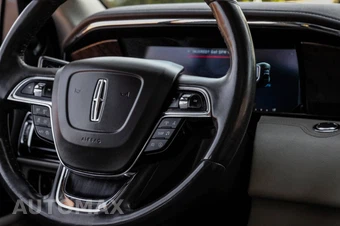 2022 Lincoln Navigator Standard - miniatura 25
