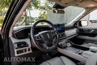 2022 Lincoln Navigator Standard - miniatura 3