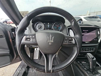 2022 Maserati Ghibli Modena Q4 – miniatura 10