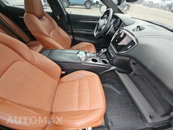 2022 Maserati Ghibli Modena Q4 – miniatura 8