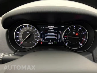 2022 Maserati Ghibli Modena Q4 - miniatura 17
