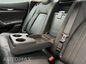 2022 Maserati Ghibli Modena Q4 - miniatura 31