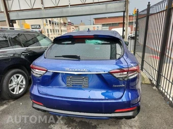 2022 Maserati Levante Modena S – miniatura 11