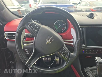 2022 Maserati Levante Modena S - miniatura 10