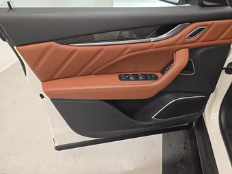 2022 Maserati Levante Modena – miniatura 9