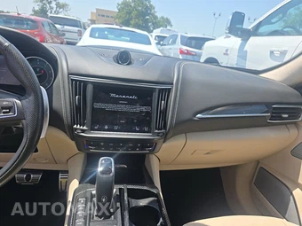 2022 Maserati Levante Modena - miniatura 11