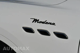 2022 Maserati Levante Modena - miniatura 11