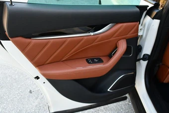 2022 Maserati Levante Modena - miniatura 17