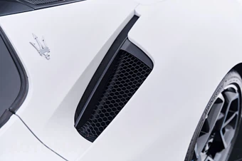 2022 Maserati MC20 - miniatura 40