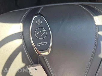 2022 McLaren 720S Spider Luxury Convertible – miniatura 8