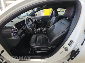2022 Mercedes-Benz A 220 4MATIC - miniatura 13