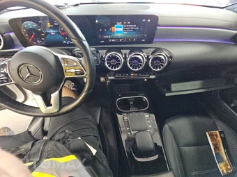 2022 Mercedes-Benz A 220 4MATIC - miniatura 17