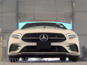 2022 Mercedes-Benz A 220 4MATIC - miniatura 3