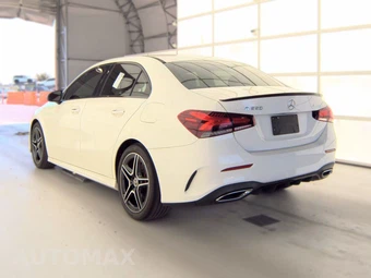 2022 Mercedes-Benz A 220 4MATIC - miniatura 8