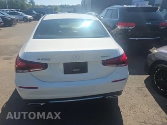 2022 Mercedes-Benz A 220 4MATIC - miniatura 5