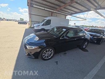 2022 Mercedes-Benz A 220 4MATIC