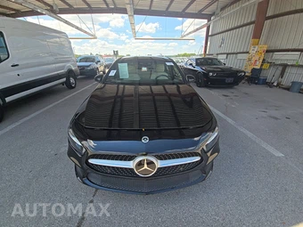 2022 Mercedes-Benz A 220 4MATIC - miniatura 2