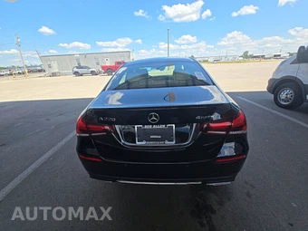 2022 Mercedes-Benz A 220 4MATIC - miniatura 5