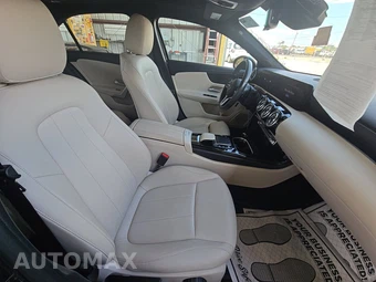 2022 Mercedes-Benz A 220 4MATIC - miniatura 8