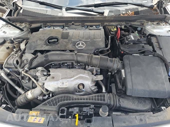 2022 Mercedes-Benz A 220 - miniatura 15
