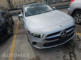 2022 Mercedes-Benz A 220 - miniatura 3