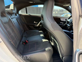 2022 Mercedes-Benz AMG CLA 35 4MATIC - miniatura 13