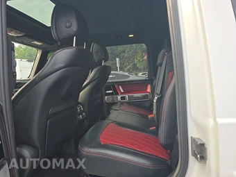2022 Mercedes-Benz AMG G 63 4MATIC - miniatura 13