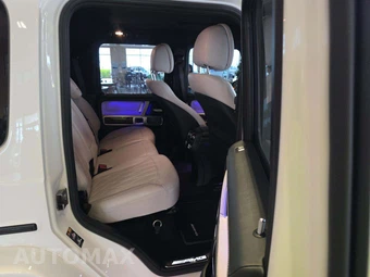 2022 Mercedes-Benz AMG G 63 4MATIC - miniatura 16