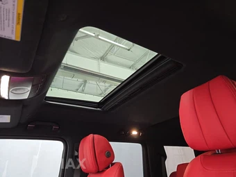 2022 Mercedes-Benz AMG G 63 4MATIC - miniatura 17