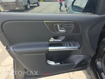 2022 Mercedes-Benz AMG GLA 45 4MATIC – miniatura 9