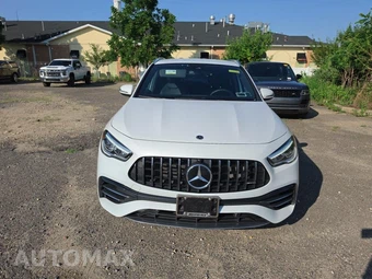 2022 Mercedes-Benz AMG GLA 45 4MATIC – miniatura 2