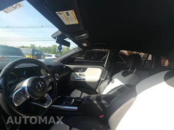 2022 Mercedes-Benz AMG GLA 45 4MATIC - miniatura 17