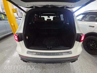 2022 Mercedes-Benz AMG GLB 35 4MATIC – miniatura 14