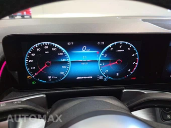 2022 Mercedes-Benz AMG GLB 35 4MATIC – miniatura 9