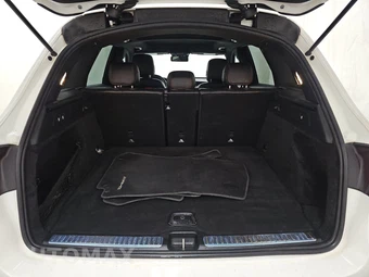2022 Mercedes-Benz AMG GLC 43 4MATIC - miniatura 12