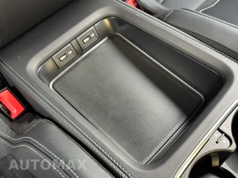 2022 Mercedes-Benz AMG GT 43 4MATIC - miniatura 45