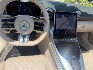 2022 Mercedes-Benz AMG SL 63 - miniatura 6