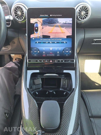 2022 Mercedes-Benz AMG SL 63 - miniatura 10