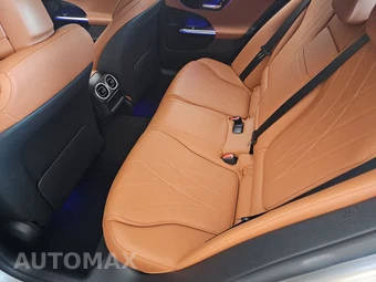 2022 Mercedes-Benz C 300 4MATIC Sedan - miniatura 13