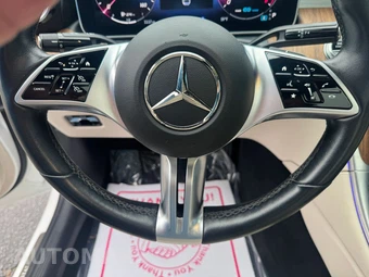 2022 Mercedes-Benz C 300 4MATIC Sedan - miniatura 24