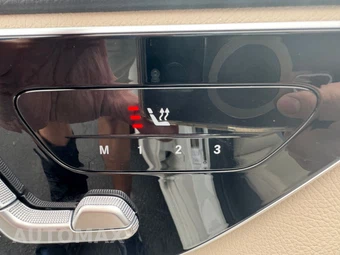 2022 Mercedes-Benz C 300 4MATIC Sedan - miniatura 41