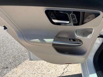 2022 Mercedes-Benz C 300 Sedan - miniatura 8