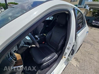 2022 Mercedes-Benz C 300 Sedan - miniatura 3