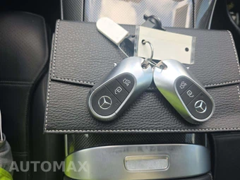2022 Mercedes-Benz C 300 Sedan - miniatura 8